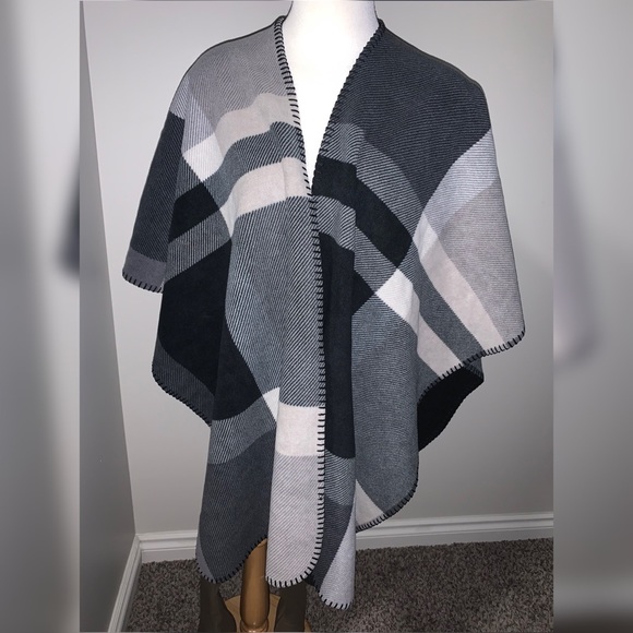 Eivissa Warm Shoul One Size - Picture 3 of 3